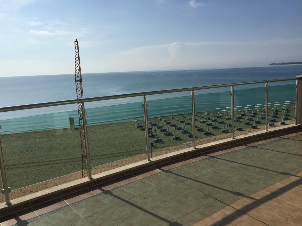 Briz Beach Apartments - Section B Sunny Beach Exterior foto